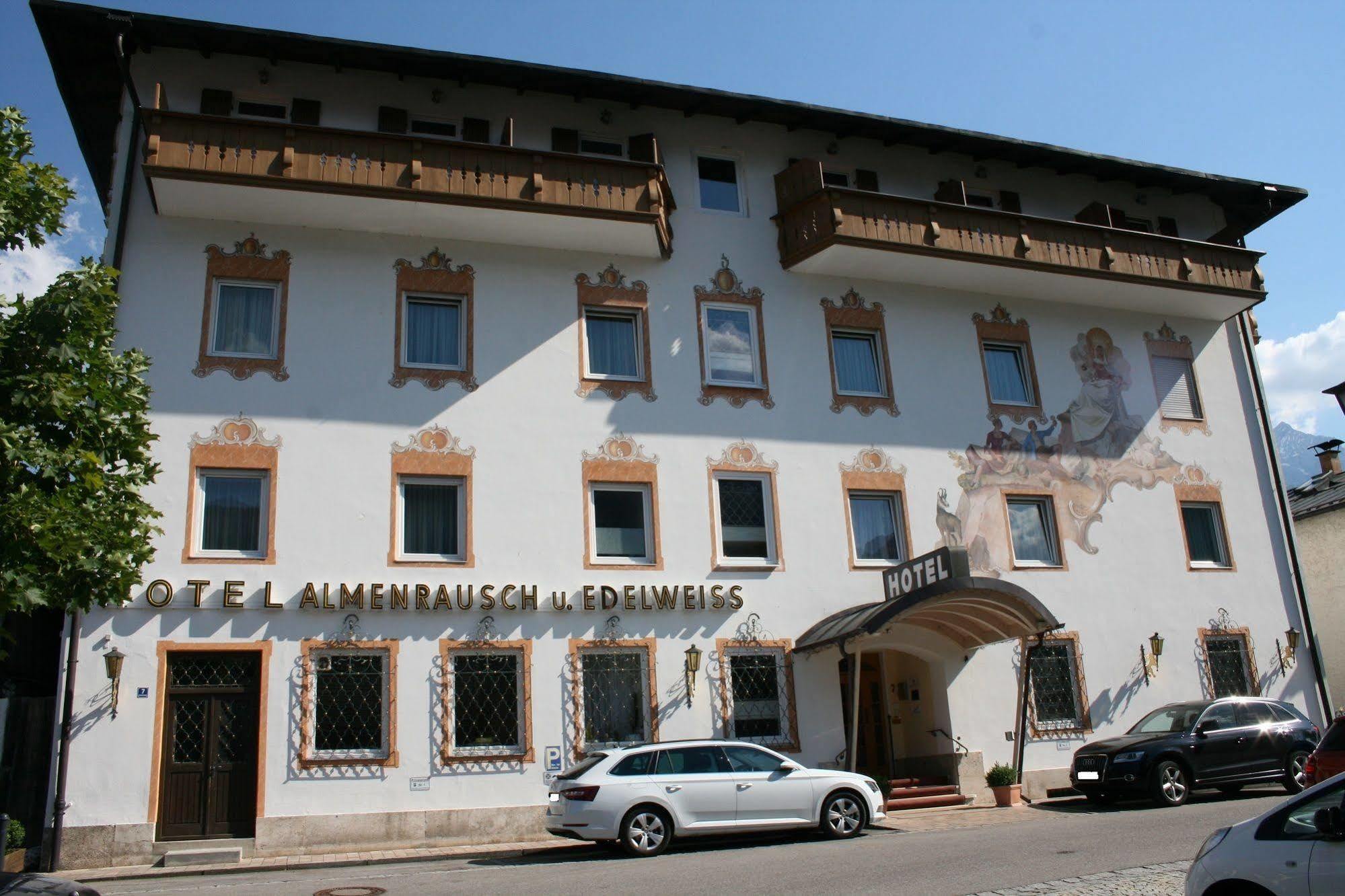 Hotel Garni Almenrausch Und Edelweiss Гармиш-Партенкирхен Экстерьер фото