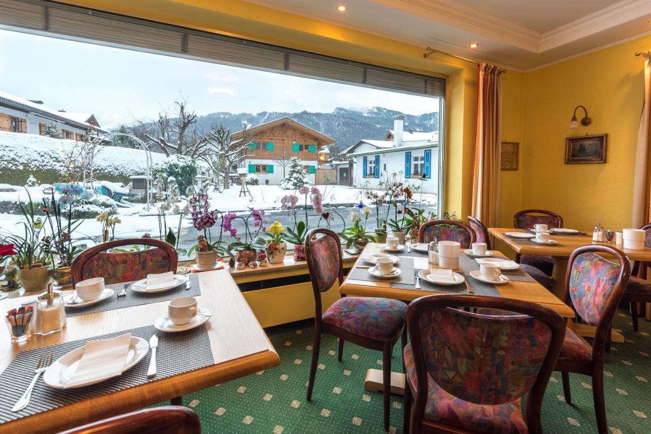 Hotel Garni Almenrausch Und Edelweiss Гармиш-Партенкирхен Экстерьер фото
