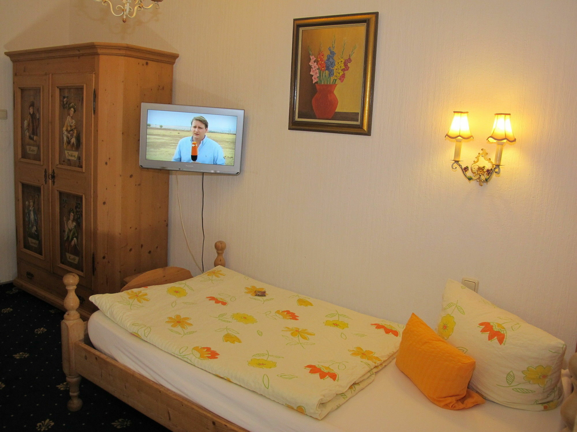 Hotel Garni Almenrausch Und Edelweiss Гармиш-Партенкирхен Экстерьер фото
